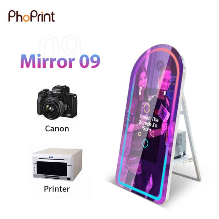 M09 mirror booth